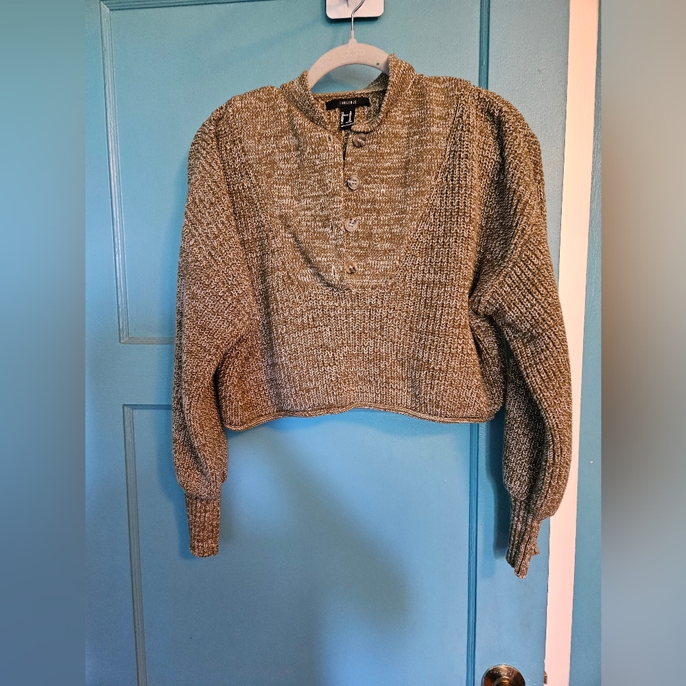 Cropped Forever 21 collared sweater Size M